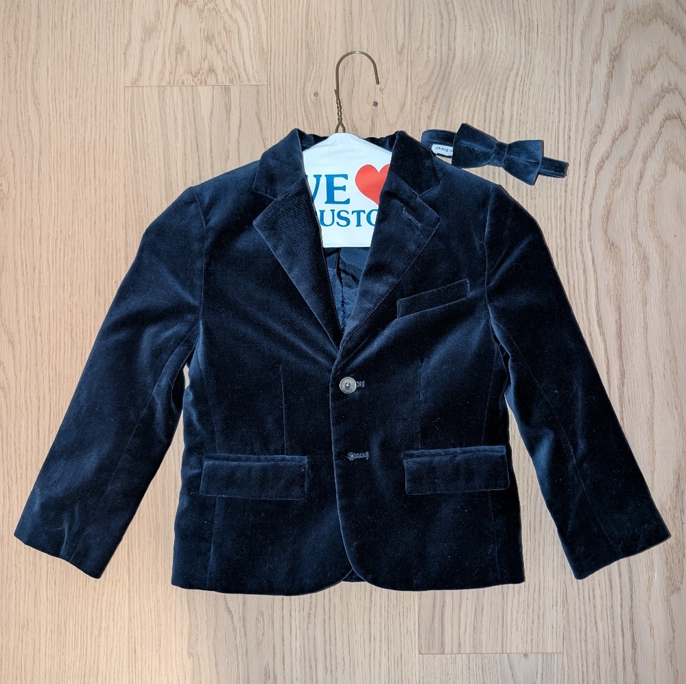 Janie and Jack Midnight Velvet Blazer with Bow Tie